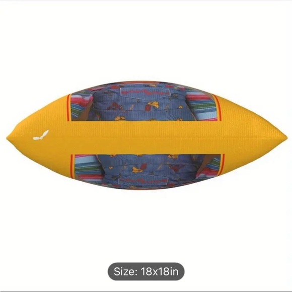 🧡 Childs Play Chucky Collectible Pillow Cover
18x18 - Picture 4 of 4